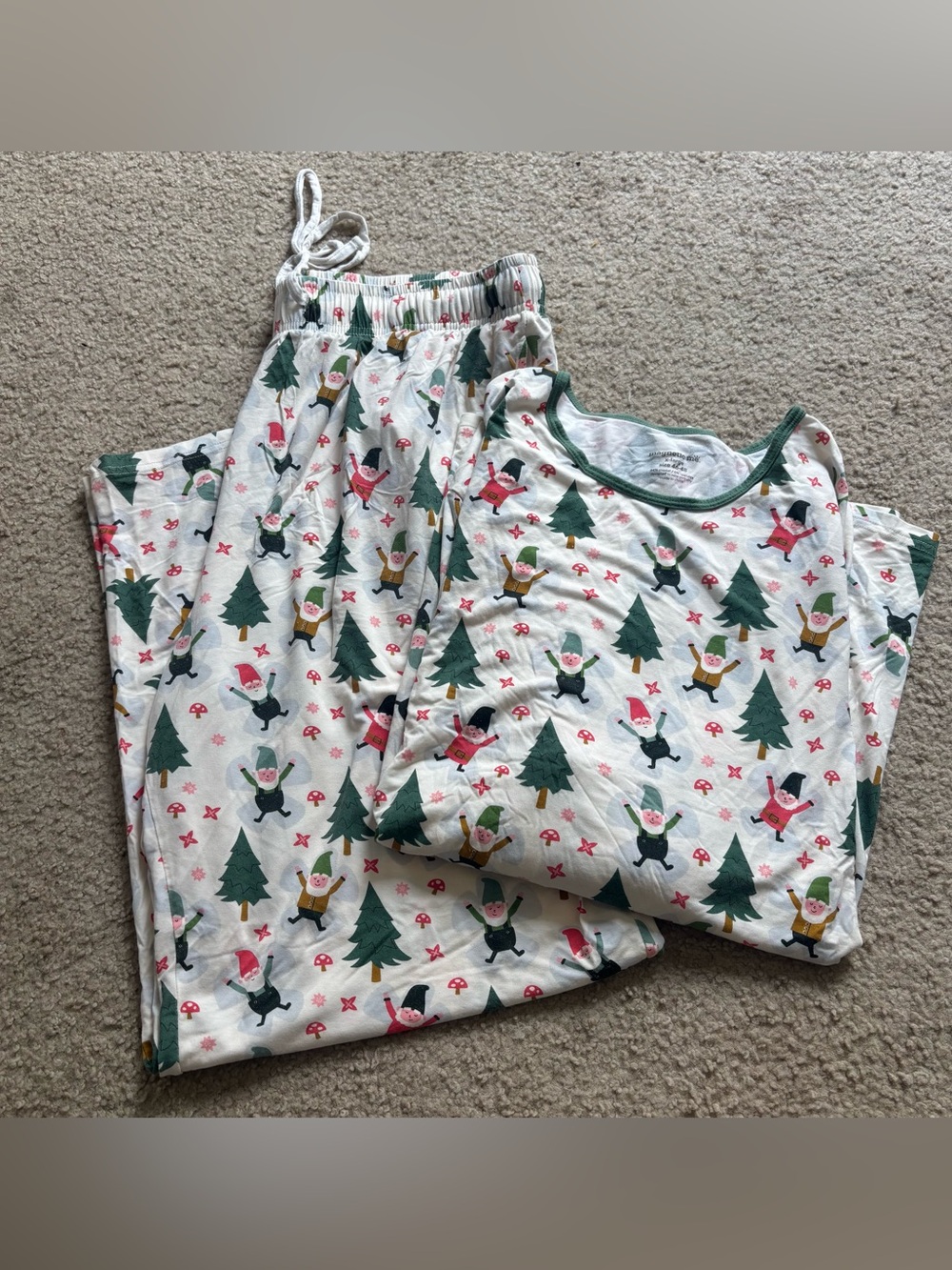 Magnetic Me Adult Christmas Gnome for the Holidays Pajama Set Size XL